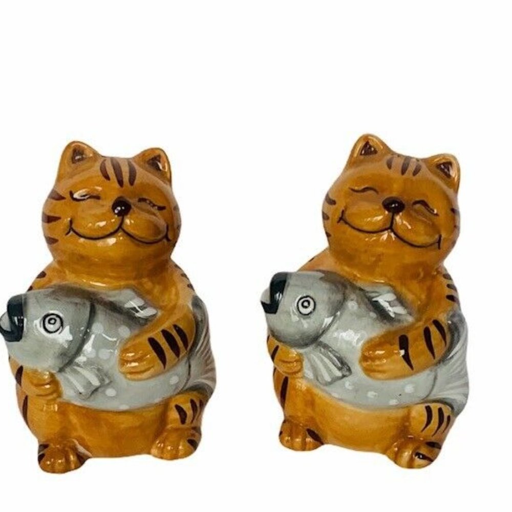 Salt Pepper Shakers Cats kittens Anthropomorphic